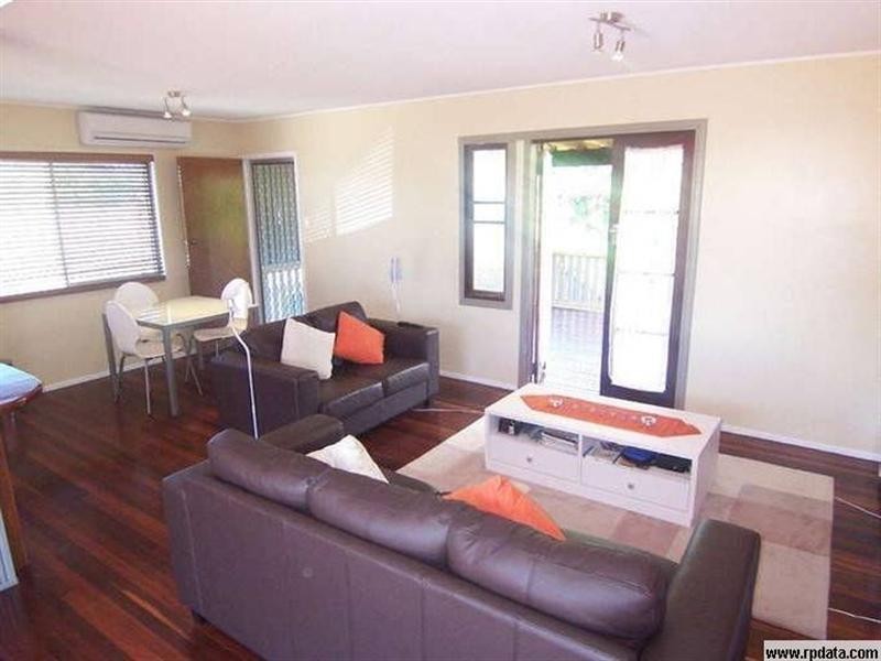 13 Liverpool Street, Eight Mile Plains QLD 4113