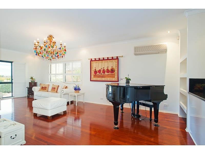 14 Monte Carlo Street, Wishart QLD 4122