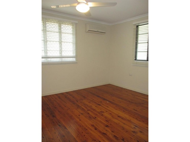 19 Nantwich Street, Mount Gravatt East QLD 4122