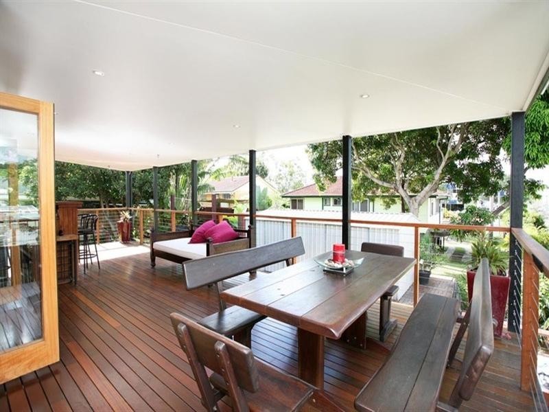 18 Amoria Street, Mansfield QLD 4122