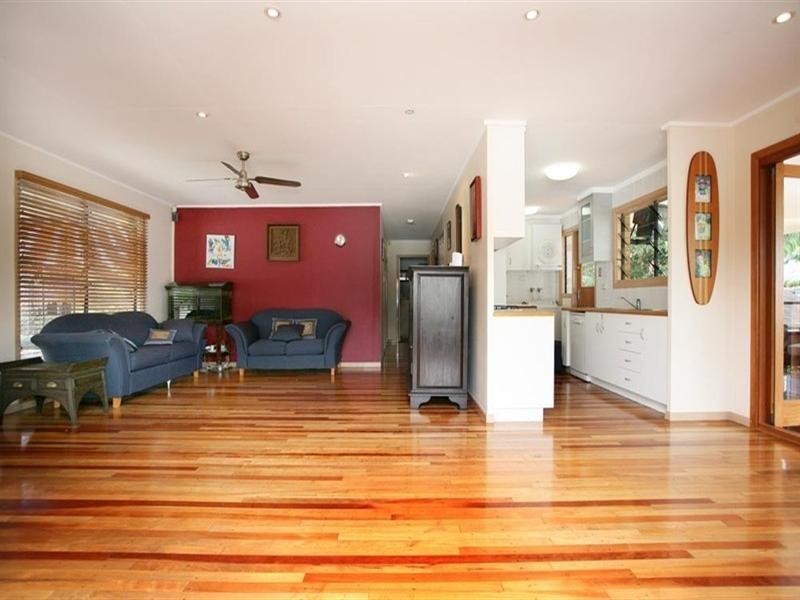 18 Amoria Street, Mansfield QLD 4122