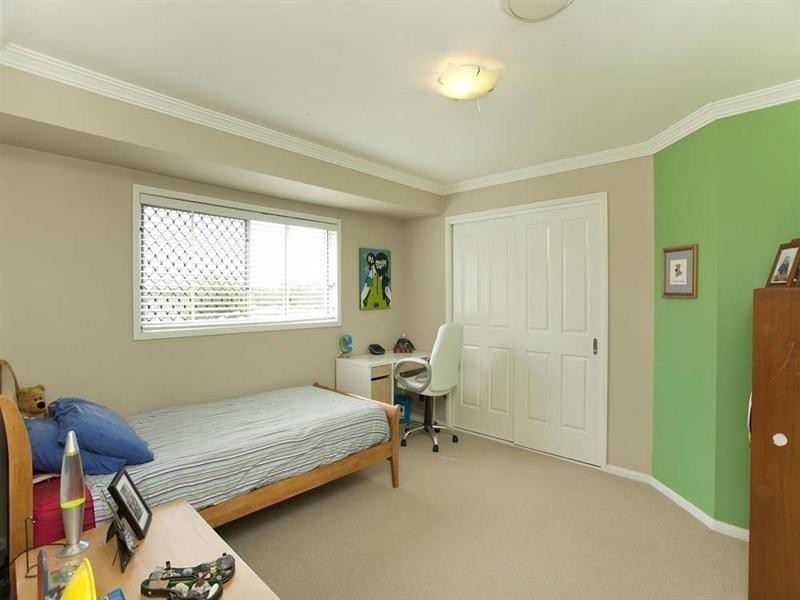 3 Bentley Court, Mansfield QLD 4122