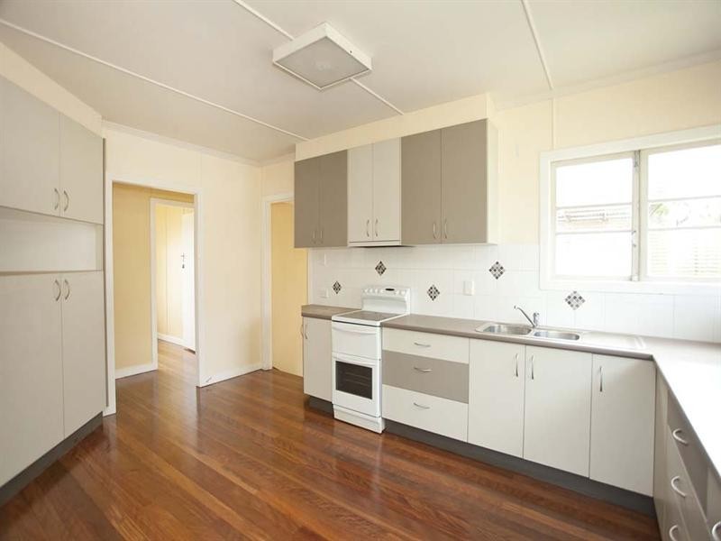 174 Broadwater Road, Mount Gravatt East QLD 4122