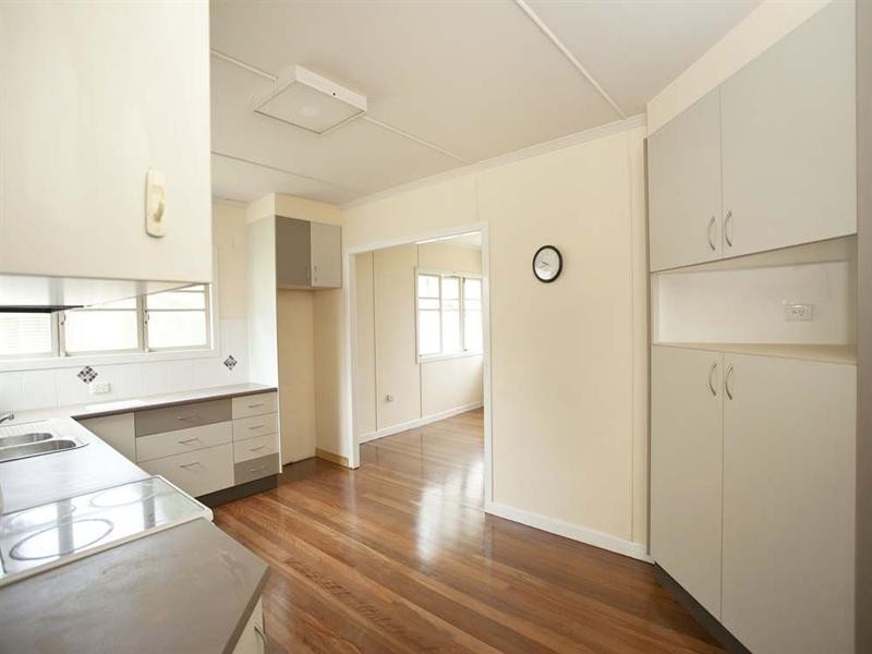 174 Broadwater Road, Mount Gravatt East QLD 4122