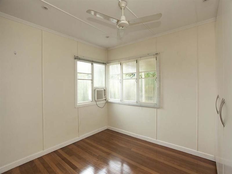 174 Broadwater Road, Mount Gravatt East QLD 4122