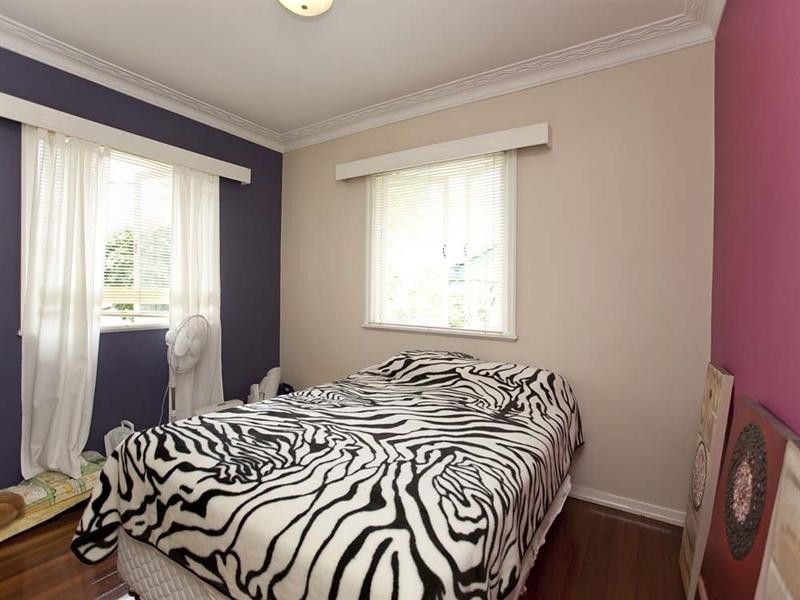 27 Curfew Street, Upper Mount Gravatt QLD 4122