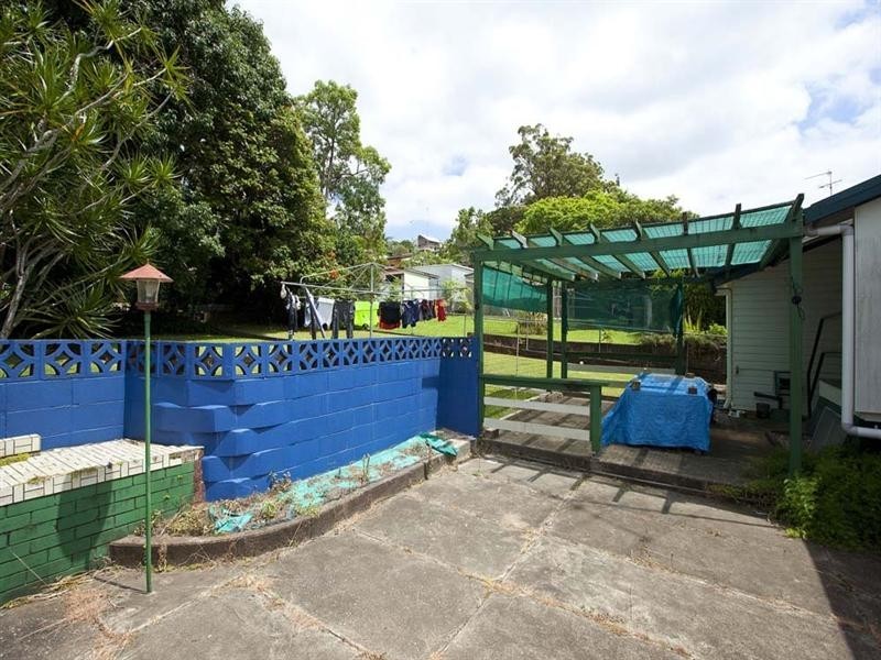 27 Curfew Street, Upper Mount Gravatt QLD 4122