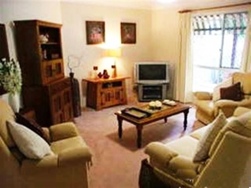 2 Andree Place, Wishart QLD 4122