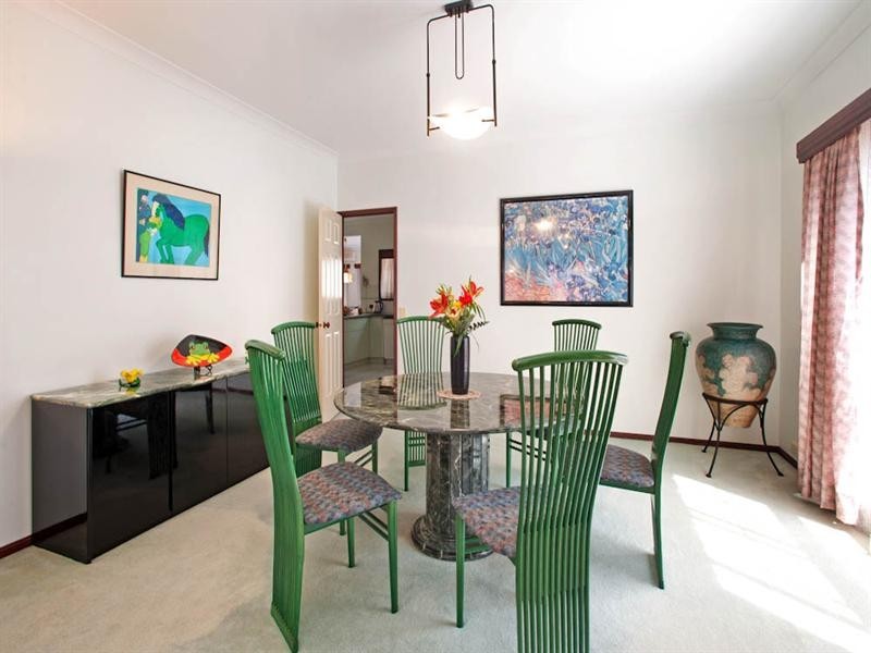 10 Dandelion Street, Eight Mile Plains QLD 4113