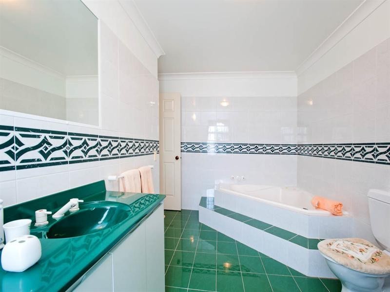 10 Dandelion Street, Eight Mile Plains QLD 4113