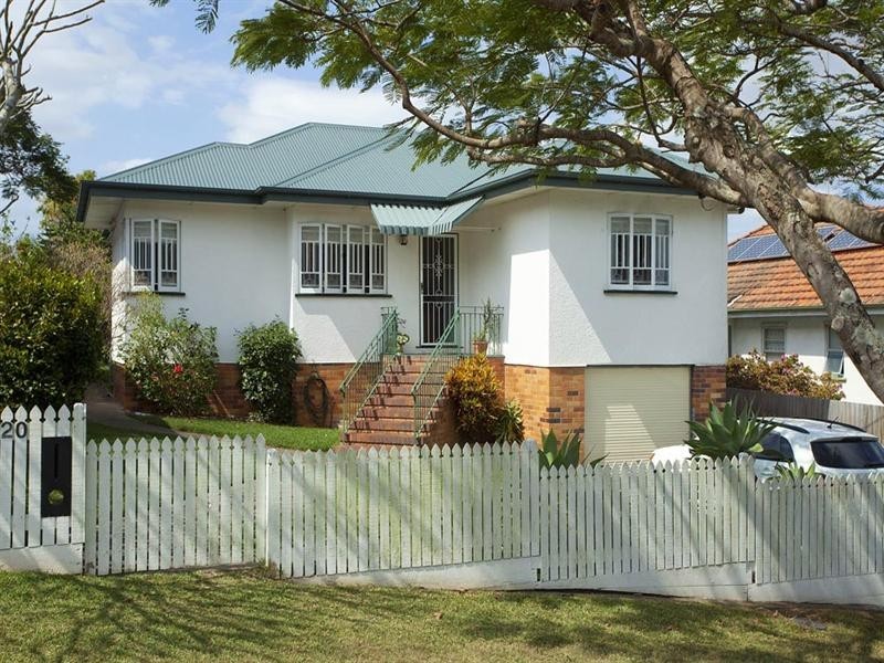 20 Iveagh Avenue, Holland Park West QLD 4121