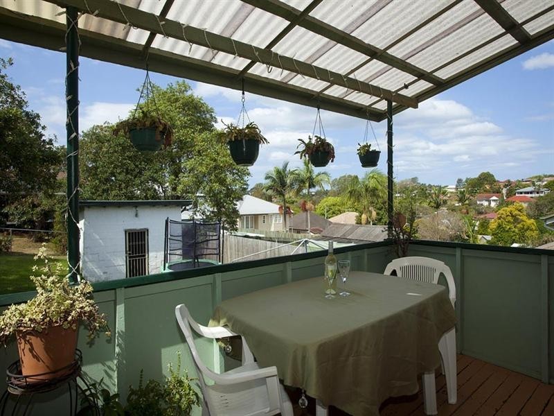 20 Iveagh Avenue, Holland Park West QLD 4121