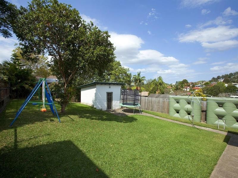 20 Iveagh Avenue, Holland Park West QLD 4121