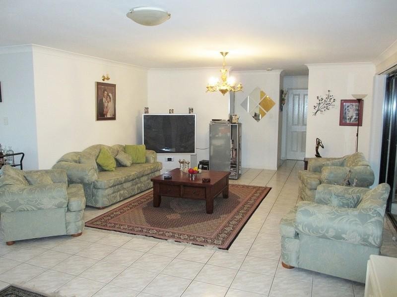 13 Oak Place, Mackenzie QLD 4156