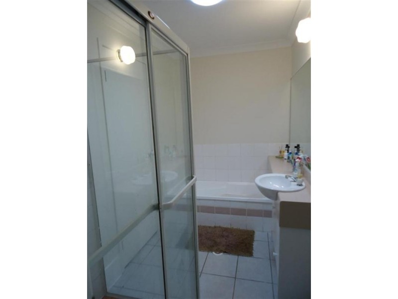 16 Timaru Crescent, Eight Mile Plains QLD 4113