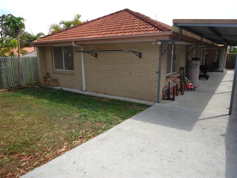 16 Timaru Crescent, Eight Mile Plains QLD 4113