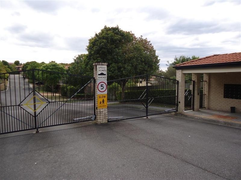 31/90 Oakleaf Street, Eight Mile Plains QLD 4113