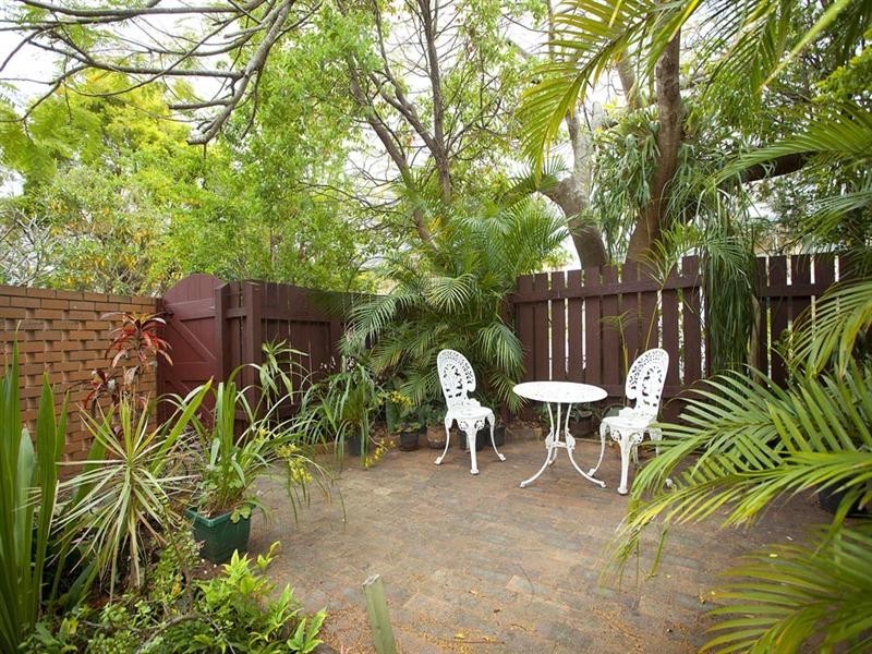 17 Craigview Street, Macgregor QLD 4109