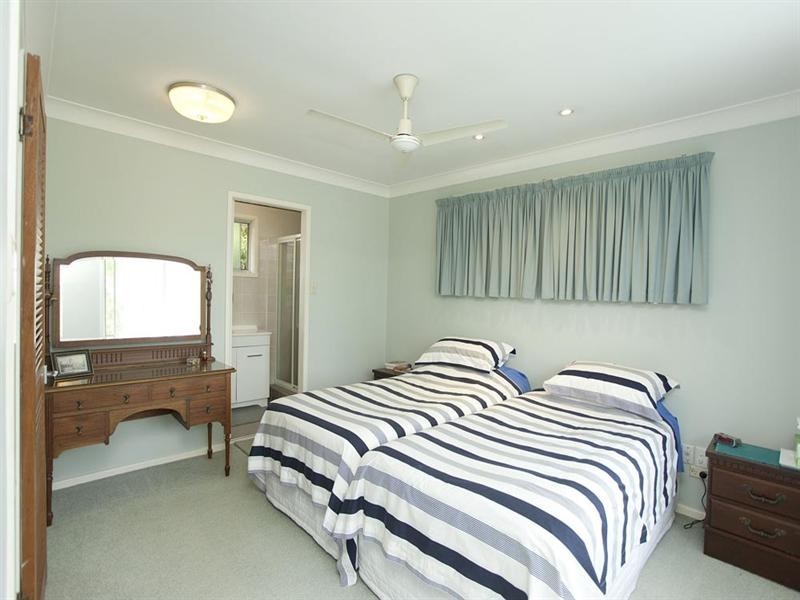 17 Craigview Street, Macgregor QLD 4109