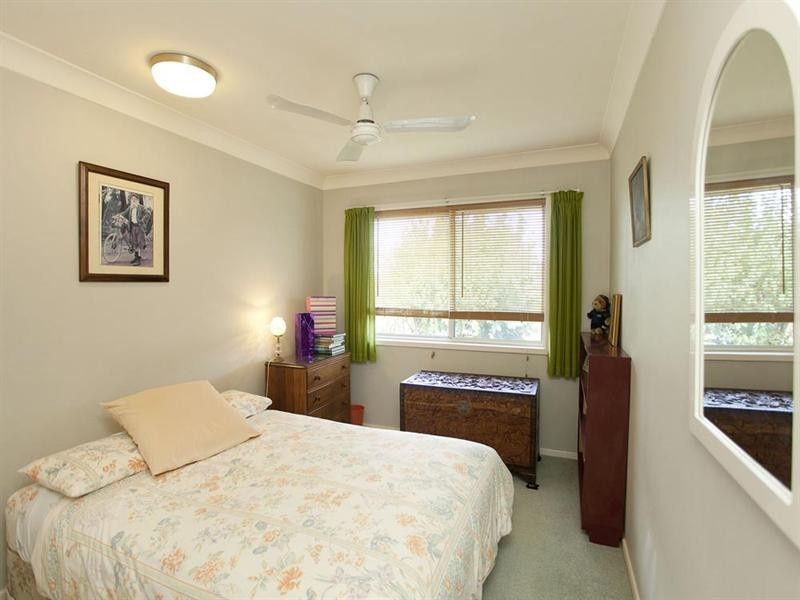 17 Craigview Street, Macgregor QLD 4109