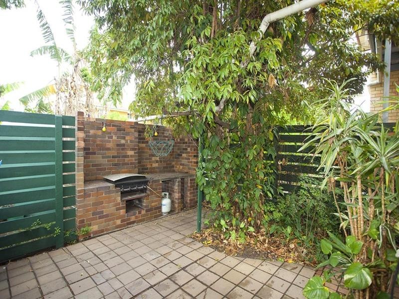 17 Craigview Street, Macgregor QLD 4109