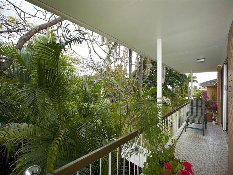 17 Craigview Street, Macgregor QLD 4109