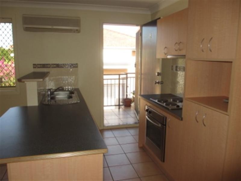 6/8 Gordon Street, Greenslopes QLD 4120