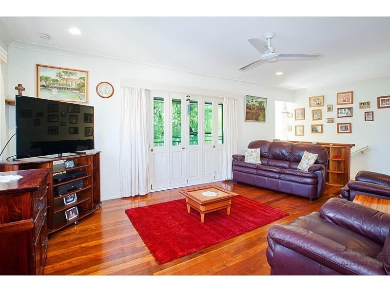 4 Amsterdam Street, Wishart QLD 4122