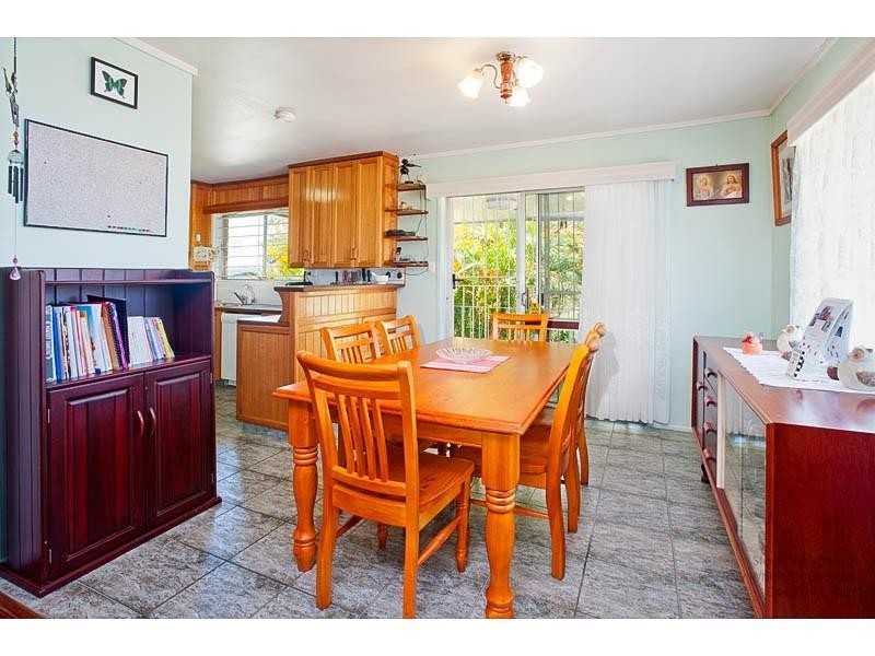 4 Amsterdam Street, Wishart QLD 4122