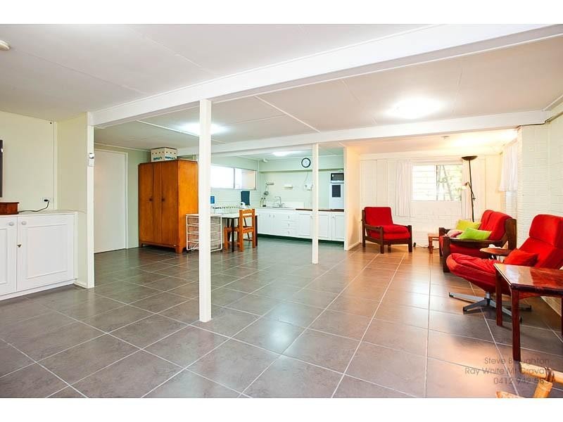 4 Amsterdam Street, Wishart QLD 4122