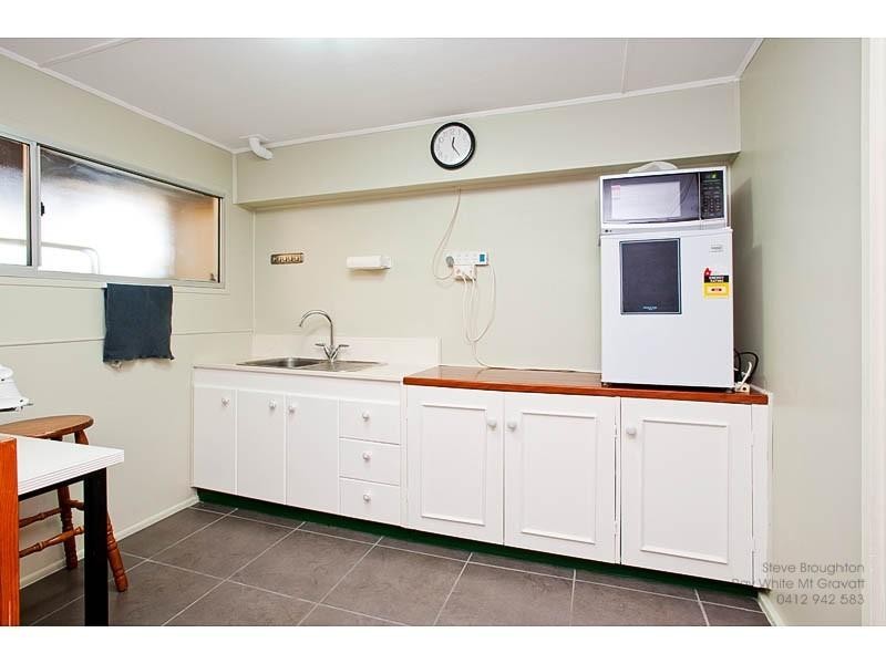 4 Amsterdam Street, Wishart QLD 4122