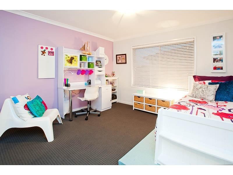 6 Azzure Street, Eight Mile Plains QLD 4113