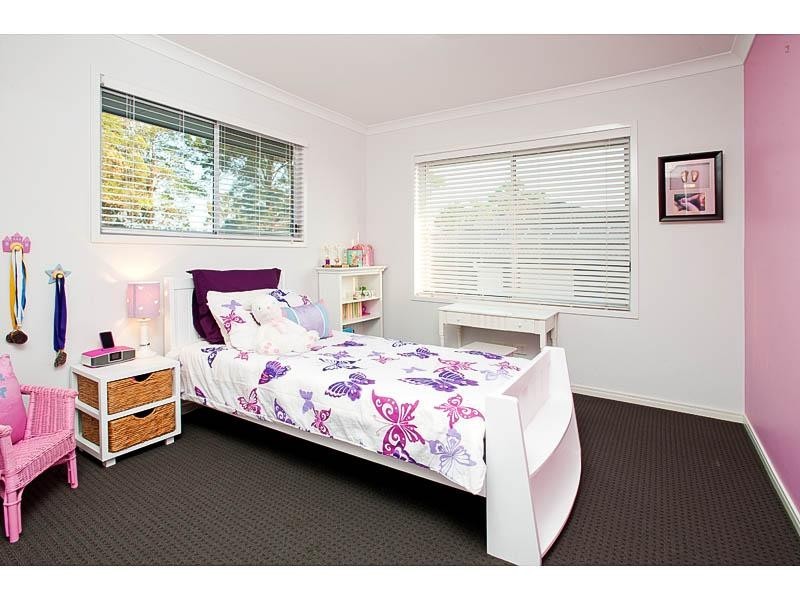 6 Azzure Street, Eight Mile Plains QLD 4113