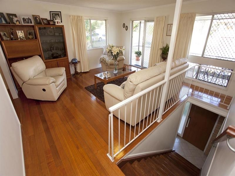 22 Nevern Street, Macgregor QLD 4109