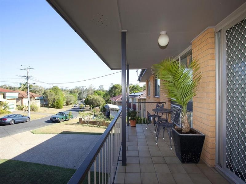 22 Nevern Street, Macgregor QLD 4109