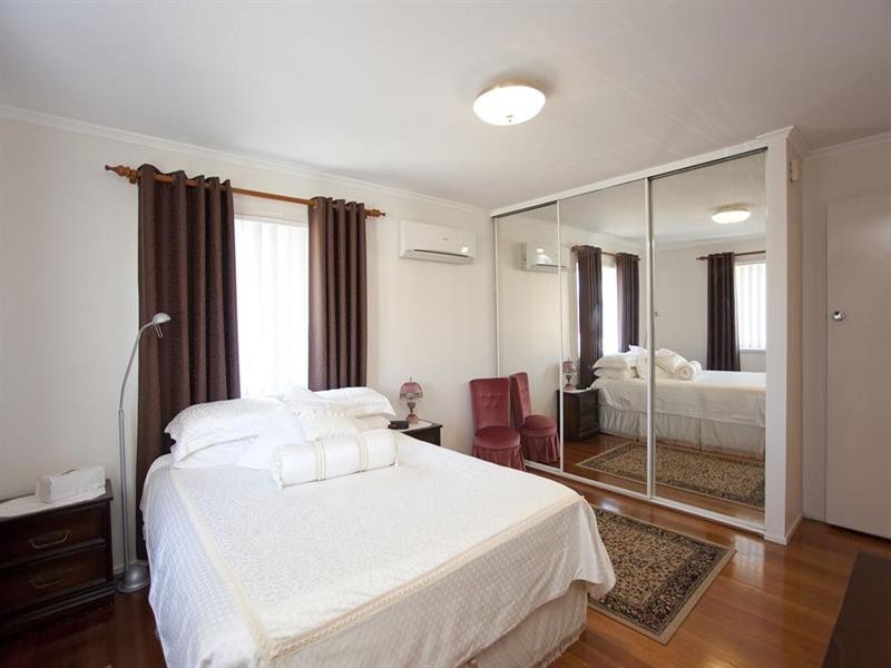 22 Nevern Street, Macgregor QLD 4109