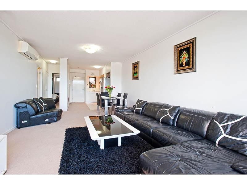 1603/16 Surbiton Court, Carindale QLD 4152