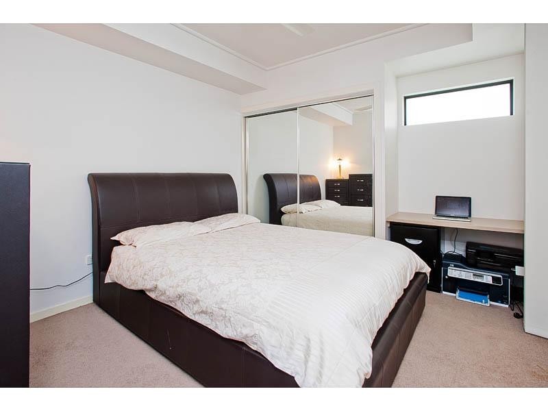 1603/16 Surbiton Court, Carindale QLD 4152