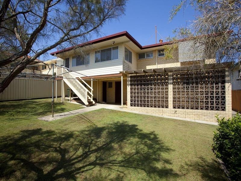 97 Wadley Street, Macgregor QLD 4109