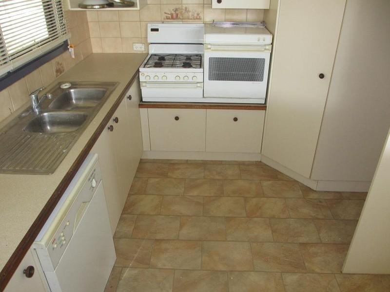 64 Fairland Street, Mount Gravatt East QLD 4122