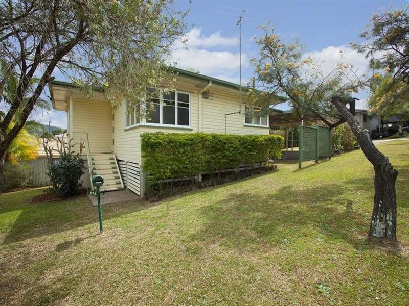 174 Broadwater Road, Mount Gravatt East QLD 4122