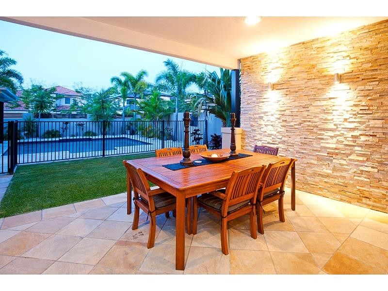 32 Dandelion Street, Eight Mile Plains QLD 4113