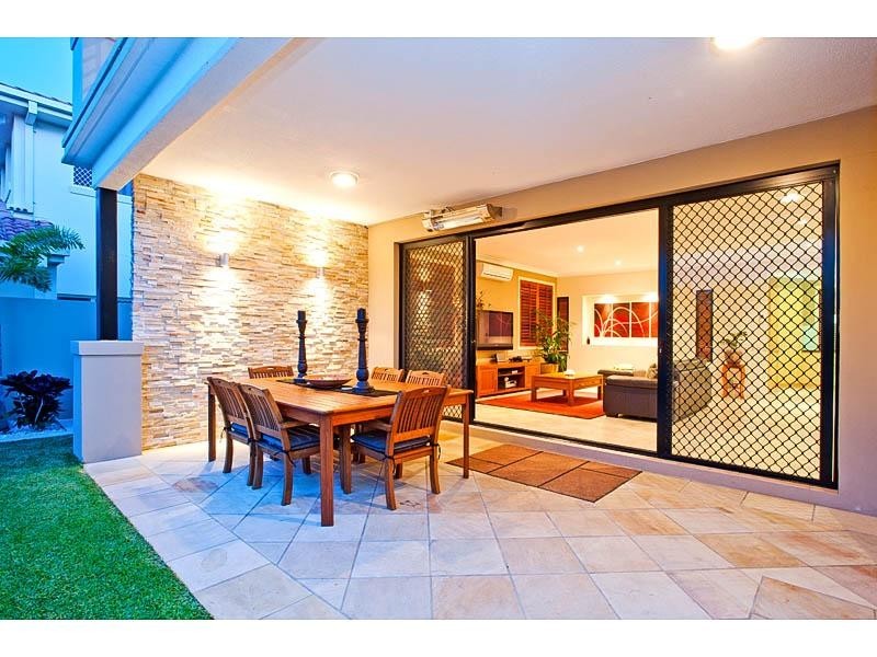 32 Dandelion Street, Eight Mile Plains QLD 4113