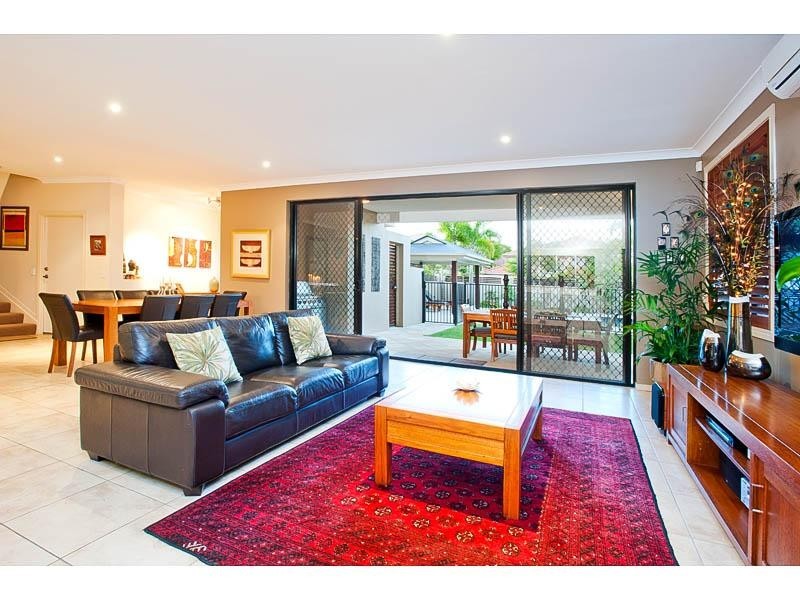 32 Dandelion Street, Eight Mile Plains QLD 4113