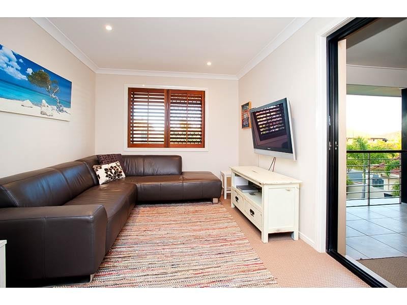 32 Dandelion Street, Eight Mile Plains QLD 4113