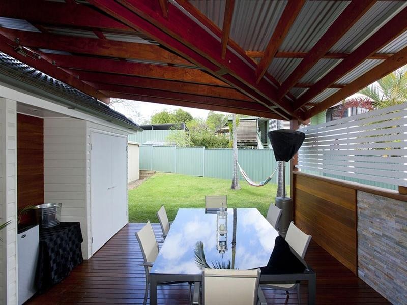 64 Wemvern Street, Upper Mount Gravatt QLD 4122