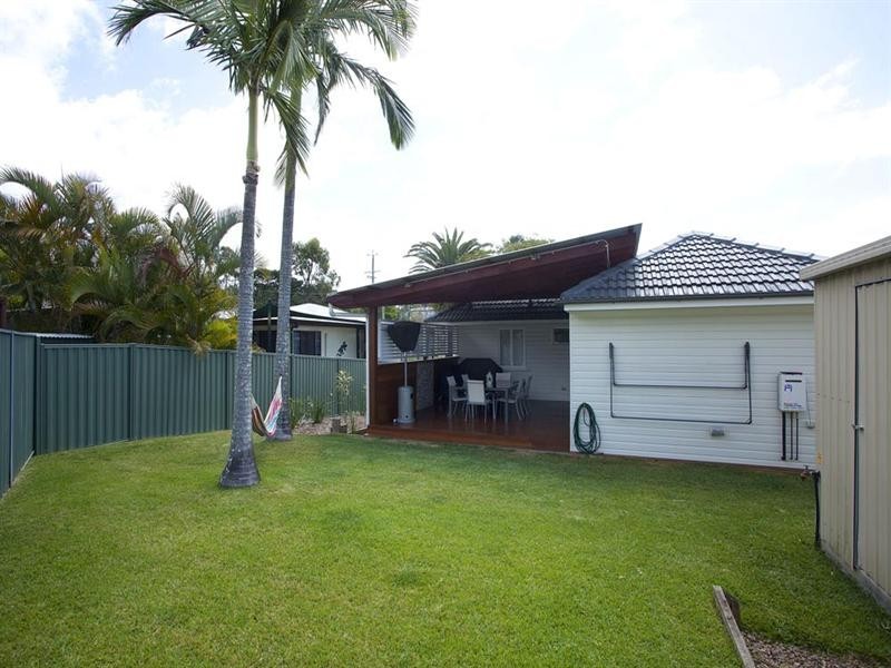 64 Wemvern Street, Upper Mount Gravatt QLD 4122