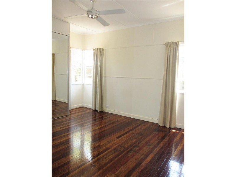 757 Cavendish Road, Holland Park QLD 4121