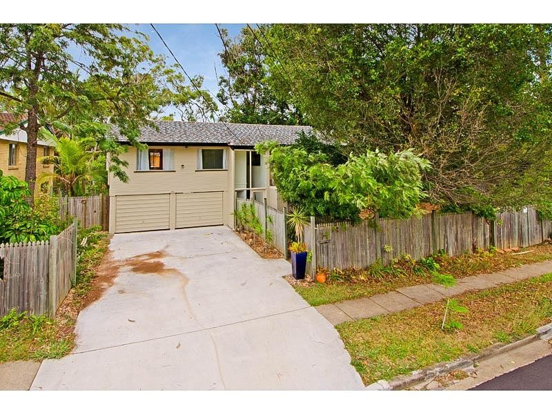 54 Nagle Street, Upper Mount Gravatt QLD 4122