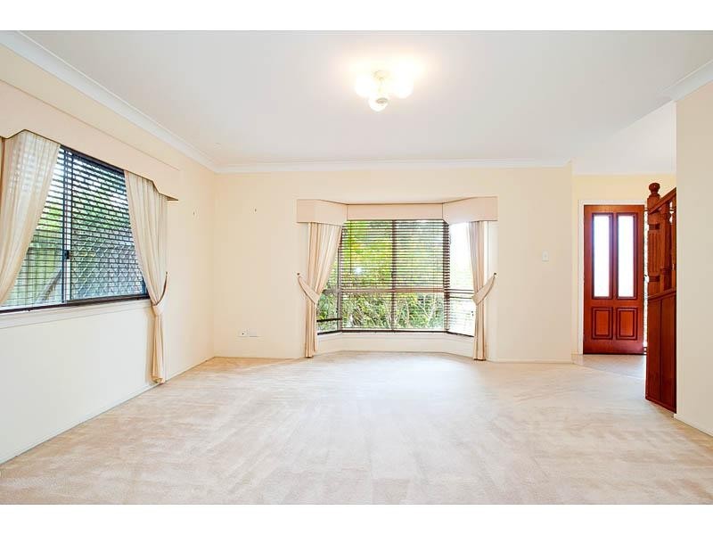 4 Wisteria Crescent, Mount Gravatt East QLD 4122